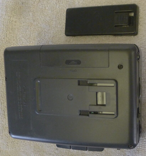 Panasonic RQ-V54 Stereo Radio Cassette Player Replacement Part - BELT CLIP ONLY - Picture 4 of 5