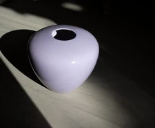 LOVLEY VINTAGE VASE JARU 81 SIGNED MID CENTURY MCM CERAMIC GLAZE MAUVE 12" USA