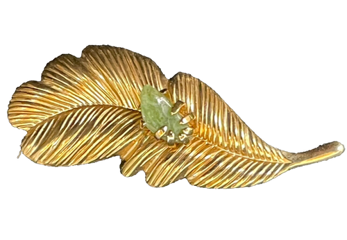 Vintage Gold Metal Leaf  with Green Stone Brooch - Picture 1 of 5