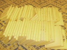 LOT OF 50 'UN'OFFICIAL NINTENDO WII - WHITE GAME CASES..AS IS/USED LOT