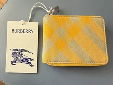 NWT BURBERRY Daniels HUNTER/Multi Color Check Canvas Leather Zip Around Wallet. 