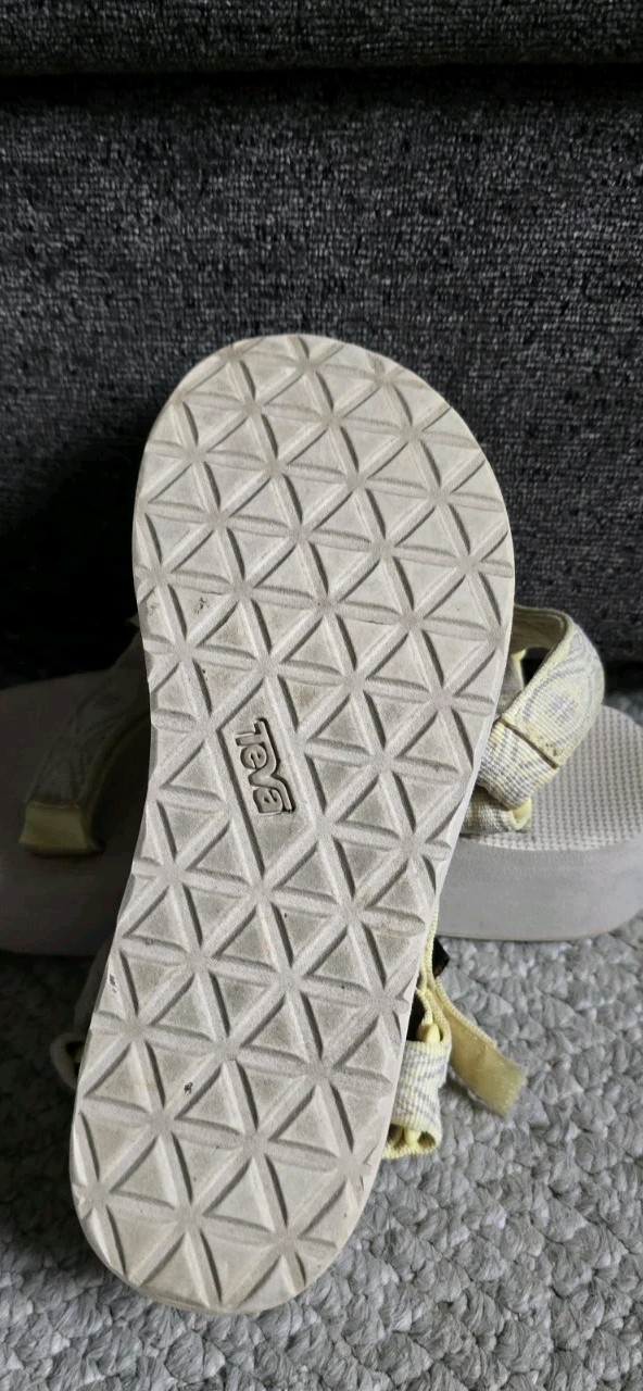 TEVA Flatform Universal Hypnosis Silver Cloud Yel… - image 4