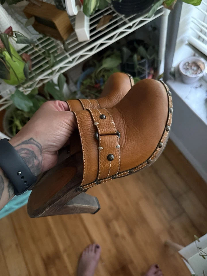 Banana Republic 木屐 7 棕色皮革高跟鞋穆勒鞋波西米亚木制 Y2K 90 年代嬉皮士 — 第 3/4 张图片