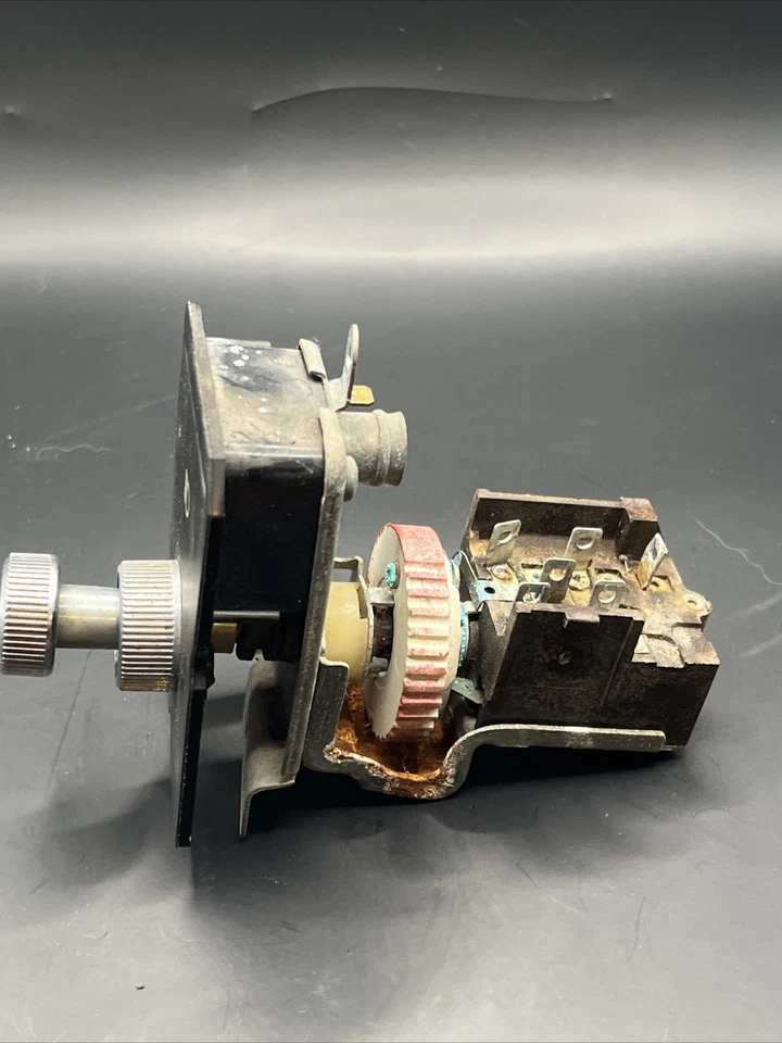 Interruptor de faros Plymouth Chrysler Gran Fury 1982-89 OEM Foto 2 de 4