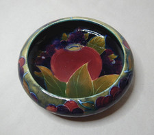 ANTIQUE WILLIAM MOORCROFT SMALL POMEGRANATE BOWL 11cm DIAMETER  3cm DEEP