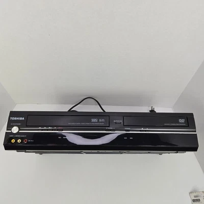 Toshiba SDV32K DVD VCR Combo Player Hi-Fi VHS Progressive Scan Home Theater - Image 1 of 4