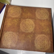 Hardcover photo album Tan w/ embossed Medallion Design side notes 200 photos