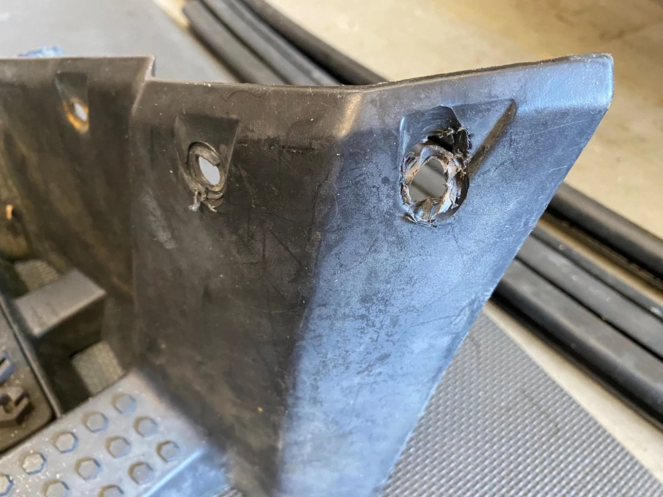 Polaris Hawkeye 300 2006 4x4 reposapiés derecho reposapiés Foto 2 de 4