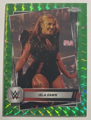 Isla Dawn 2025 Topps Chrome WWE Green Geometric 16/75 #64