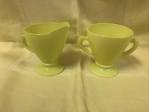 Vintage 1940/50s Hazel Atlas Ovid Chartreuse Milk Glass Creamer and Sugar Bowl