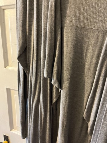 Chelsea & Theodore Ladies XXL Long Sleeve Open Front Draped Sweater Duster NWT - Picture 4 of 7
