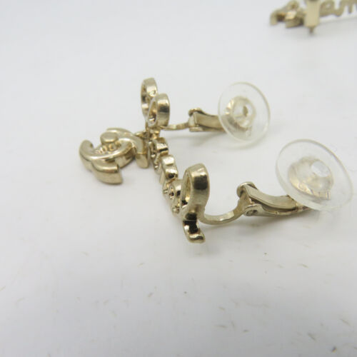 CHANEL CC Earrings Silver Metal - Gem