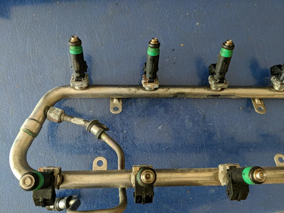 03-12 Mercedes W220 S600 SL600 m275 AMG Riel inyector de combustible con inyectores de combustible OEM Foto 4 de 4