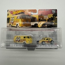 Hot Wheels Car Culture 2 Pack Mooneyes Volkswagen T1 Panel Bus & Custom Beetle