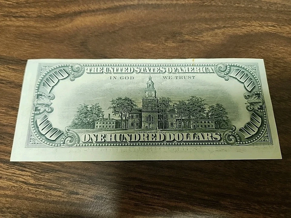 Series 1977 $100 Bill * CHICAGO * G 21343019 A ** Mis-cut Error** - Image 2 of 4