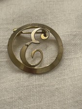 Vintage Gold Tone Cursive Letter E Initial Circle Brooch Pin Monogram 1.25"