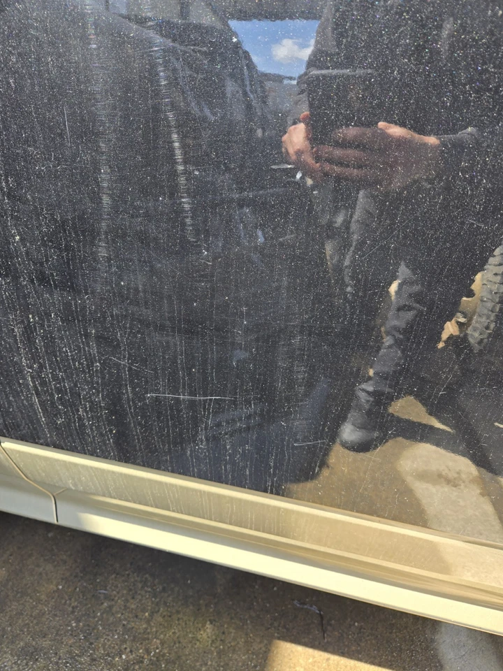 2010-2018 RAM 2500 3500 задняя левая дверь longhorn черный и золотой заводской - Изображение 3 из 4