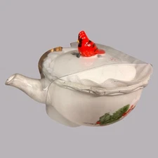 White Boxed Teapot 2013 Cardinal Holiday