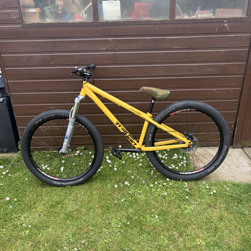 Transition Dirt jump bike 26” serviced ready to ride! Ask for more pictures! 