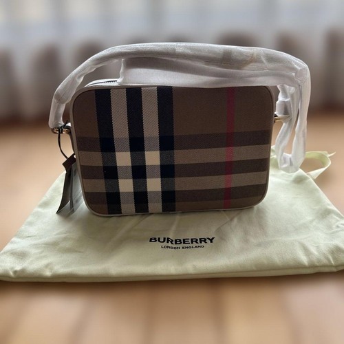 Burberry LG CAMERA MX BAG LIMESTONE