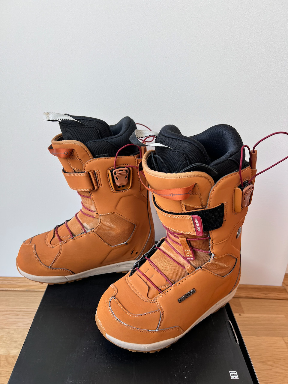 Snowboard Boots - Deeluxe Empire Lara TF Sand 2019 - Size EU 38.5 / USW 7