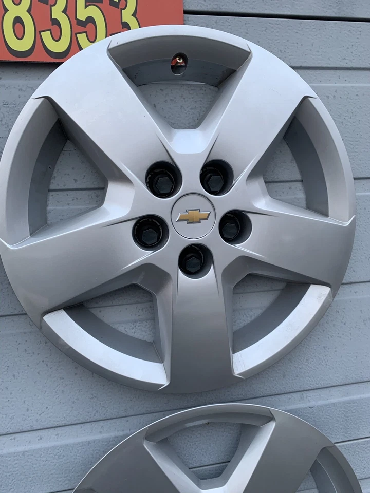 "Juego de 4 tapacubos Chevrolet Hhr 2007-2011 OEM 16"" usados como nuevos OEM 08 Malibu 9596918" Foto 3 de 4