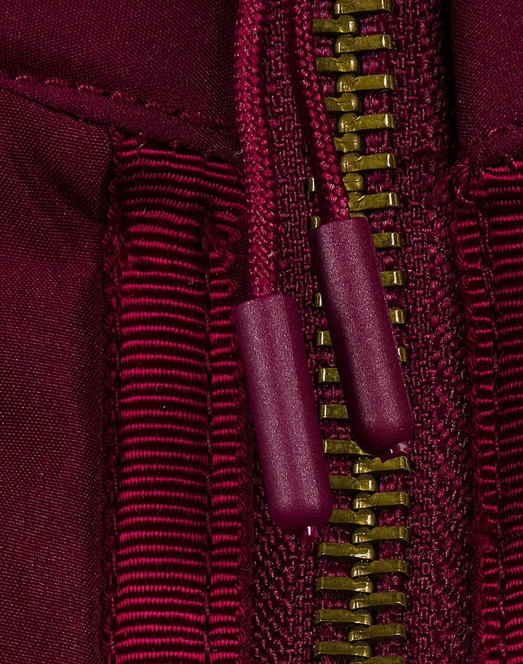 Women's Bodywarmer Gilet Outdoor Zip Up Padded Quilted - Burgundy - Size Medium - Image 3 of 4