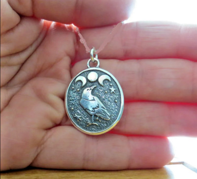 TRIPLE MOON PAGAN STAR CROW RAVEN Charm on plated 925 Sterling Silver 18'' chain