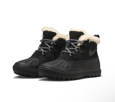 Nike Woodside Chukka 2 Black / Anthracite Boots 537345-001 Women s sz New!
