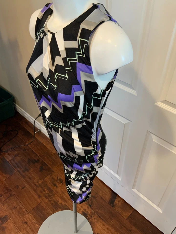 Vestido Lápiz Poleci Púrpura, Negro y Gris Seda Geométrico Sin Mangas, Talla M Foto 2 de 4