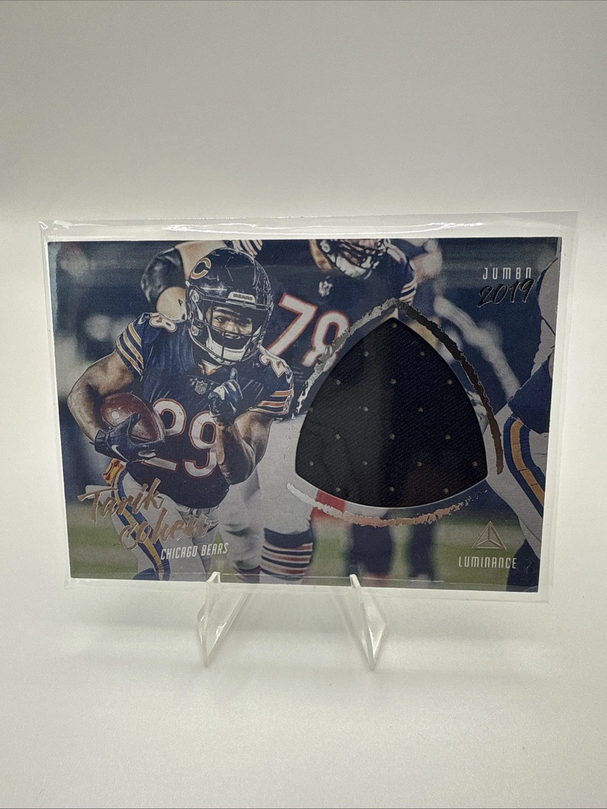 2019 Panini Luminance - Jumbo Relics Tarik Cohen #J-9 (MEM)