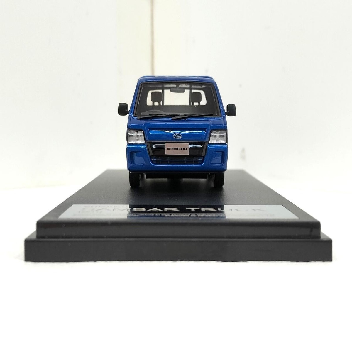 Hi-Story 1/43Subaru Sambar ミニカー Hi Story 1/43 Subaru SAMBAR TRUCK WR BLUE LIMITED (2011) WR