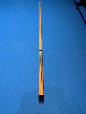 OMEGA 2 Piece Billiard Cue Precision Design Jump Cue Excellent Condition