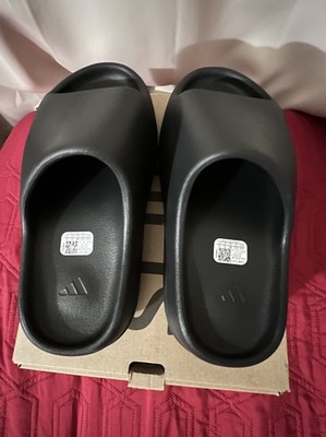 Adidas Yeezy Slide Onyx size 5 | eBay