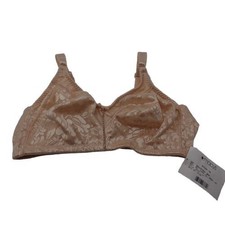 NWOT Bali Women's Double Support Spa Closure Wireless Bra Size 38C 3372