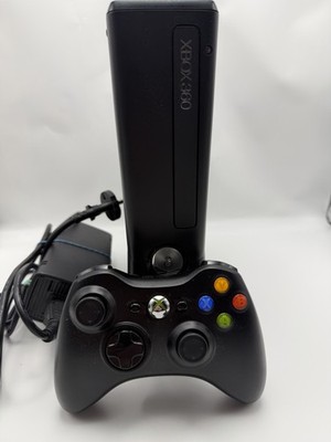 Microsoft Xbox 360 S 250 GB Schwarz Spielekonsole (PAL) Controller Blitzversand