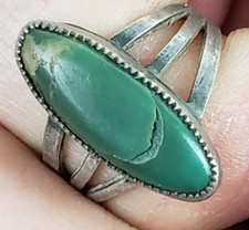 Vintage Old Pawn Navajo Sterling Silver Green Turquoise Ring OLD Size 5