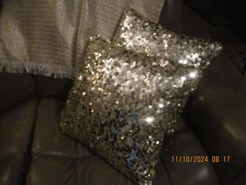 2 Gold Sequined Throw Pillows - Picture 3 of 4