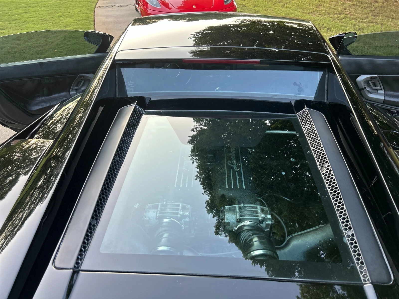 Lamborghini Gallardo Engine Cover View