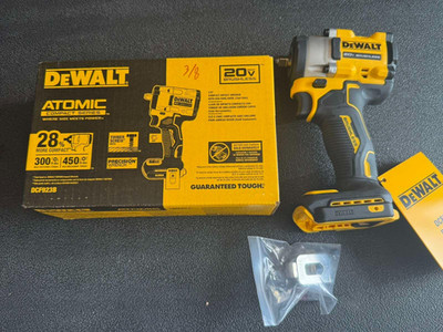 NEW DEWALT DCF923B 20V MAX ATOMIC 3/8'' Brushless Compact Impact Wrench Tool Only