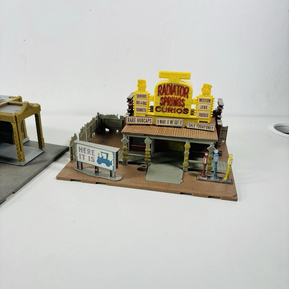 Disney Pixar Cars Radiator Springs + Ramone's House of Body Art Playset Bundle - Image 4 of 4