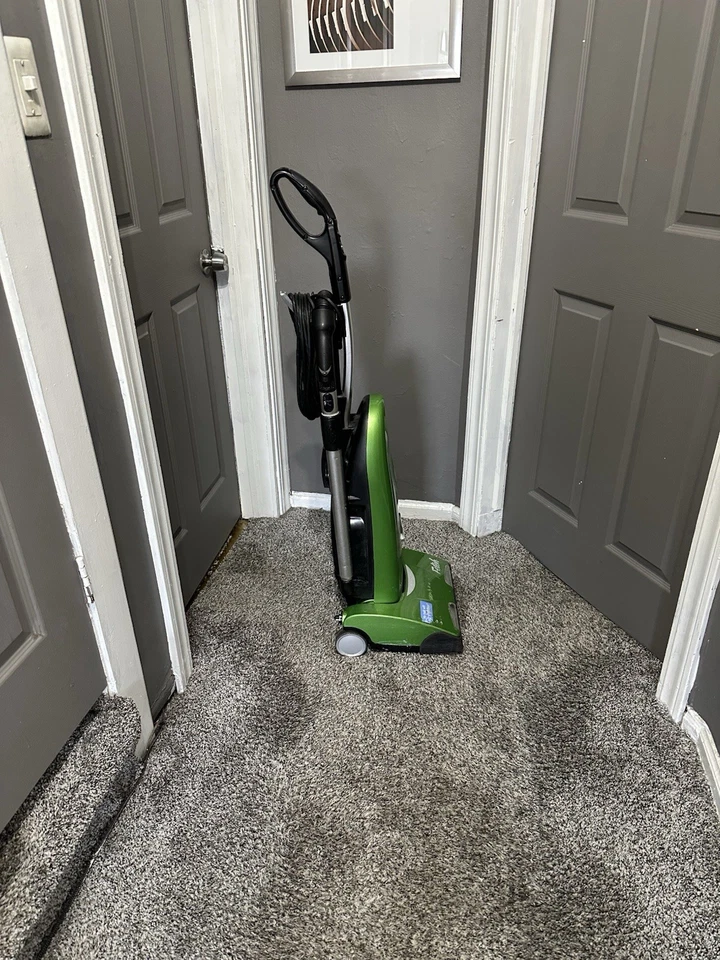 SIMPLICITY Fetch S30 PET UPRIGHT VACUUM CLEANER  S30PET NEEDS A BELT ON IT - Image 4 of 4