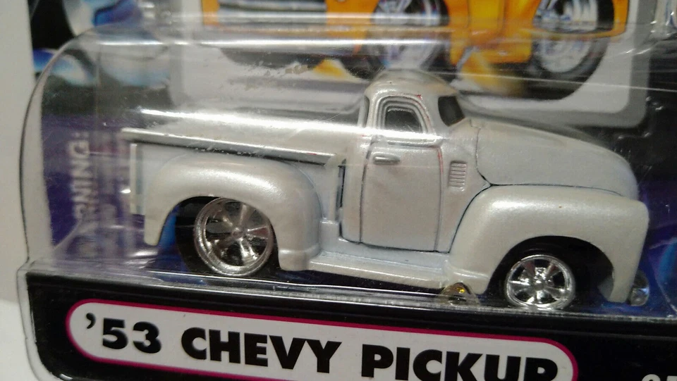 Muscle Machines '53 Chevy PU bianco (NG31) - Immagine 2 di 2