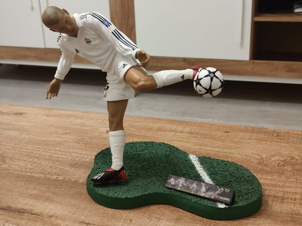 Figura Zidane 28cm FTCHAMPS Real Madrid