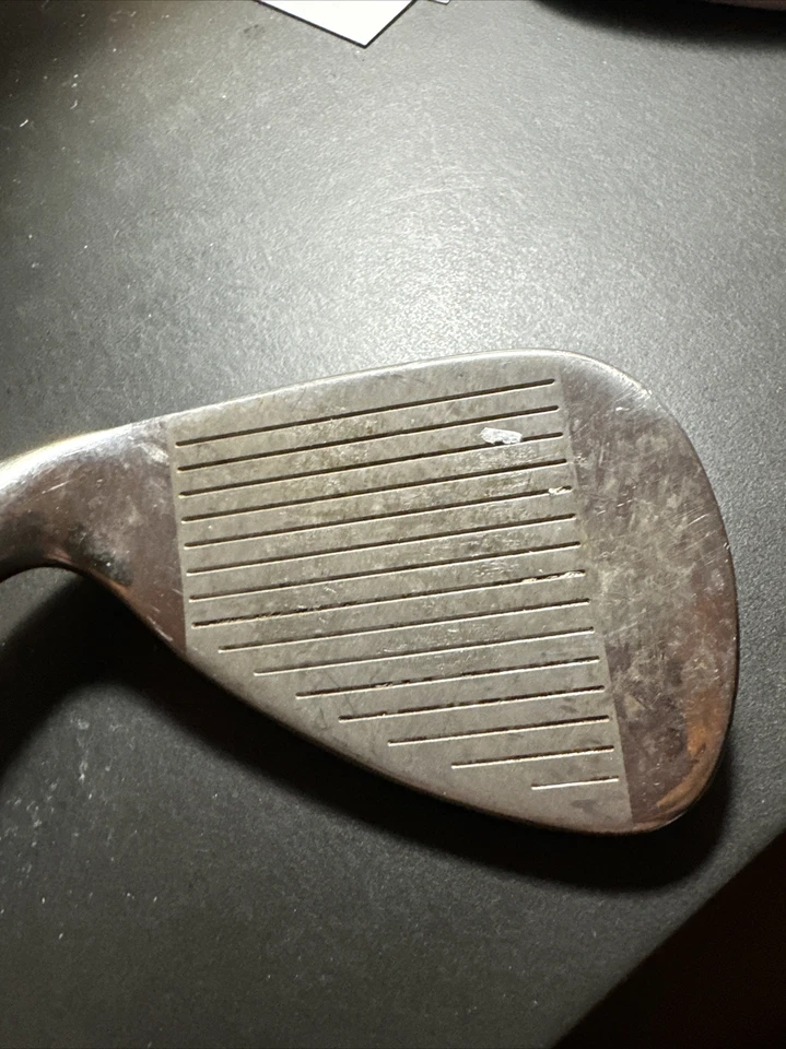 Hierros de golf Adams Tight Lies para diestros rígidos flexibles hierro 8 y 9 Foto 3 de 4