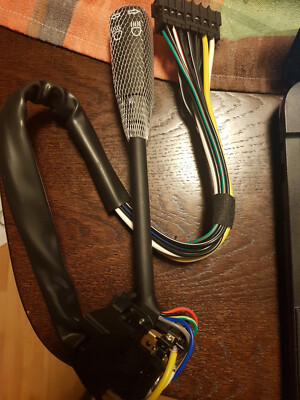 Blinkerschalter VEMO V30-80-1731 für Mercedes-Benz 190