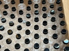 Belle Vous Mini-Flasche (96 Stück) 100 ml, leere Plastikflaschen mit schwarzem S