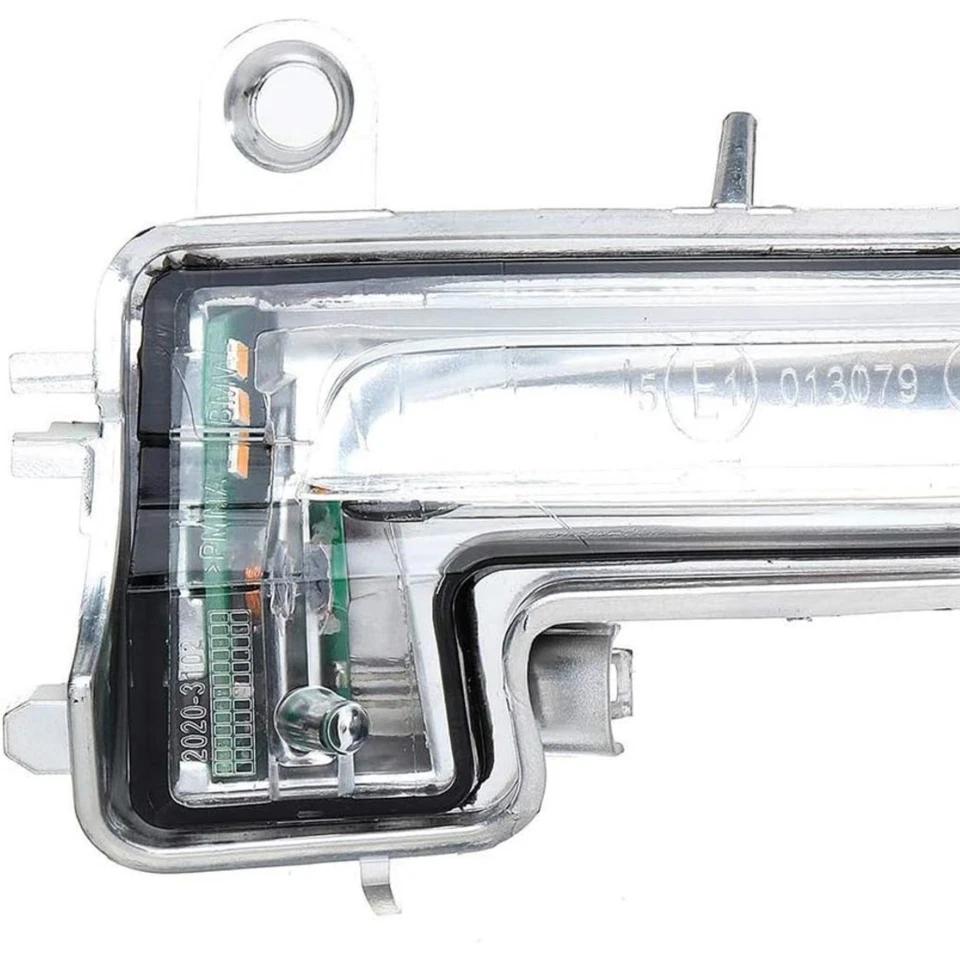 Luz de giro del espejo retrovisor lado del pasajero para BMW 340i GT xDrive/330i 2017-2019 Foto 2 de 4