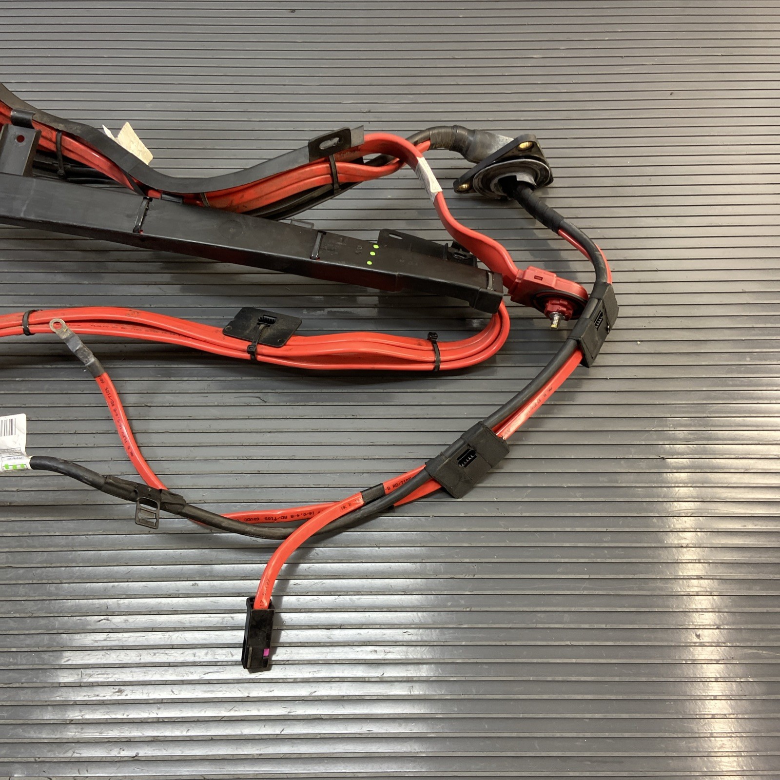 2017-2023 Rolls Royce Dawn RR6 Battery Lead Positive UnderFloor 9364613 OEM