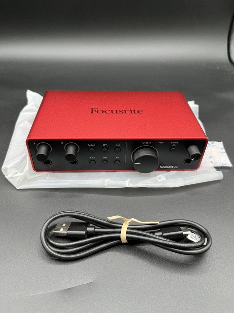 Focusrite Scarlett 2i2 4th Gen
